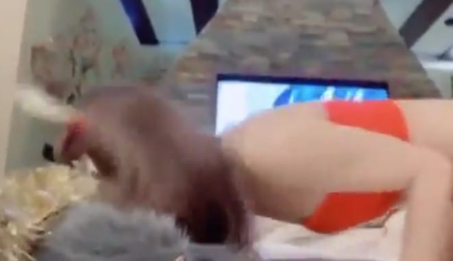 video gadis jepang mencoba street food viral yang ramai dibahas viral