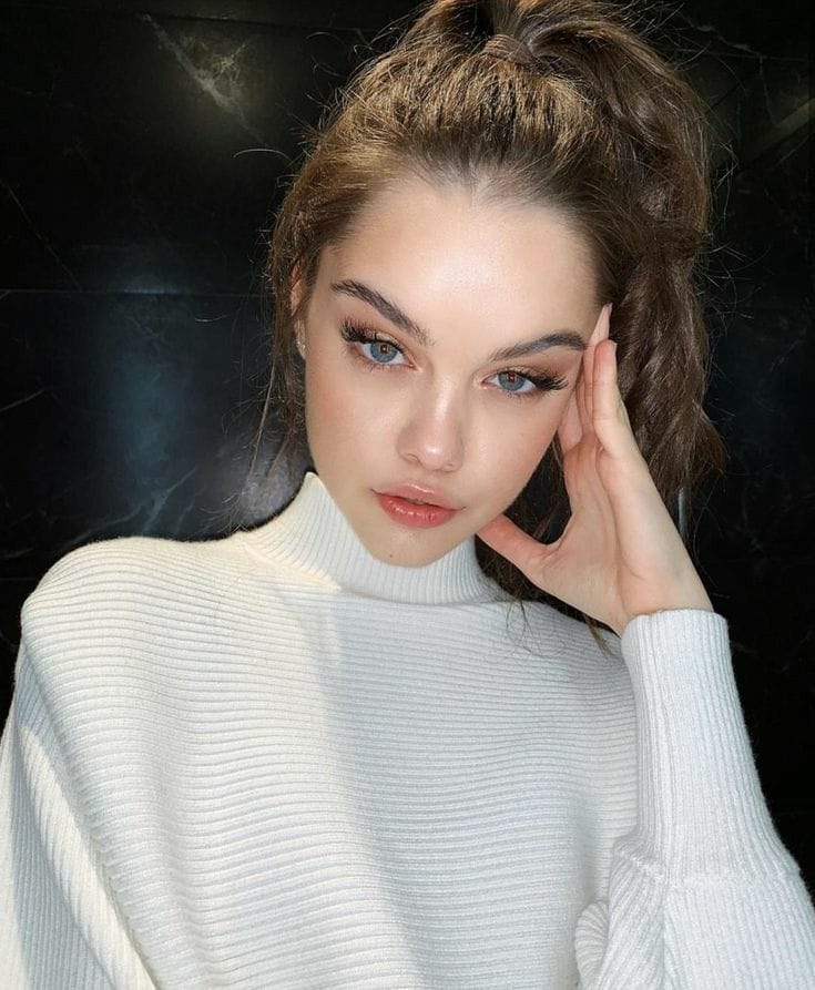 Asli: gadis cantik viral  …  trending topik ==Parkiran|